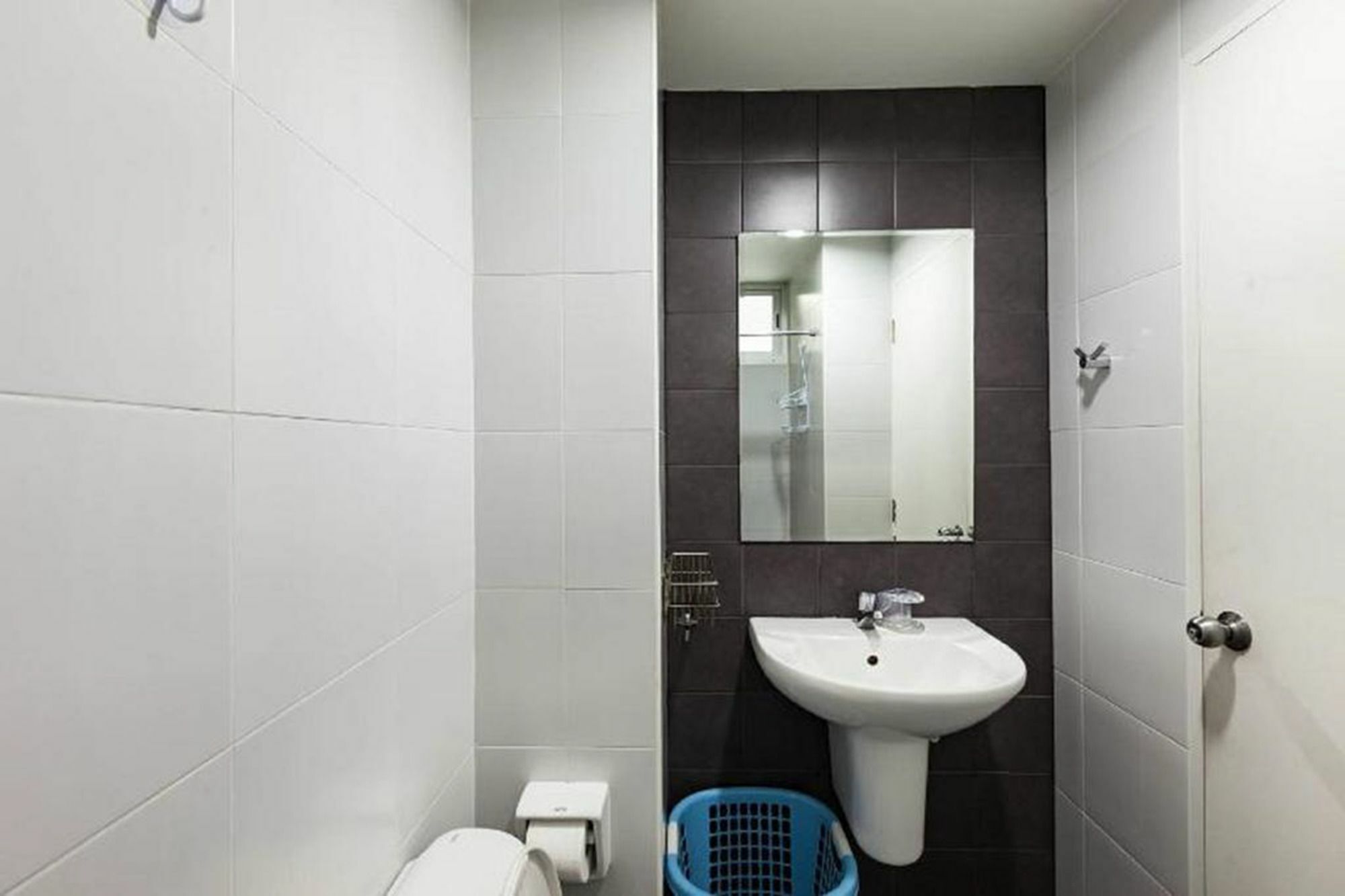 1br 5 Min To Bts 1000mbps Fiber Wi-fi Apartment Bangkok